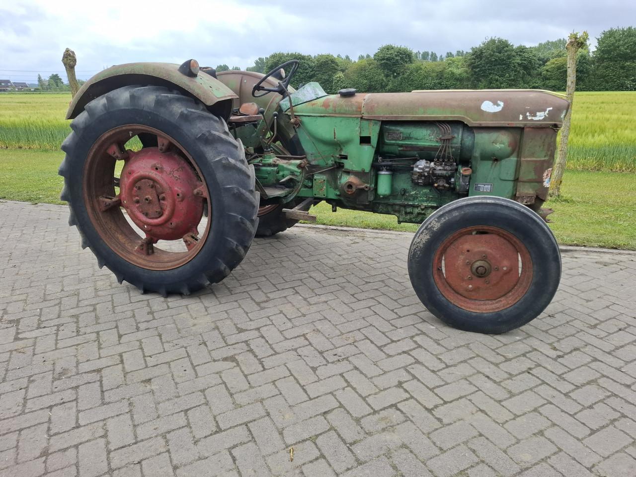 Deutz d5005 tractor