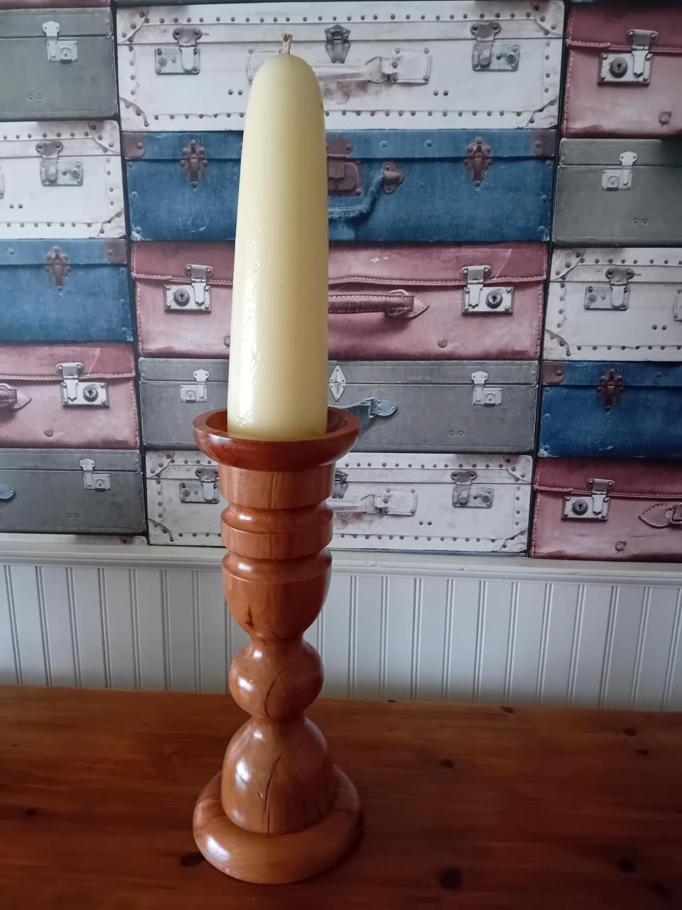 Houten kandelaar