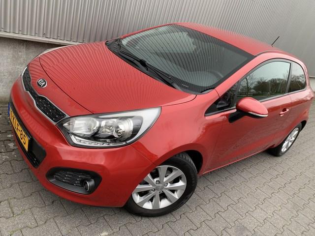 Kia Rio 1.2 cvvt navi | clima | cruise | parkeersensoren | trekhaak | nap e
