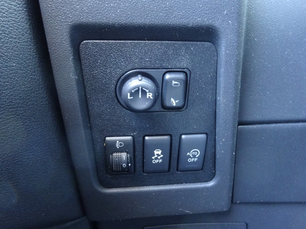 Nissan Qashqai 1.6 connect edition climate control / camera / trekhaak / lm