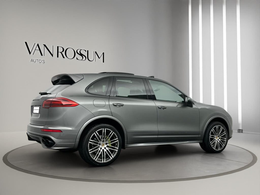 Porsche Cayenne 3.0 s e-hybrid panorama bose luchtvering trekhaak