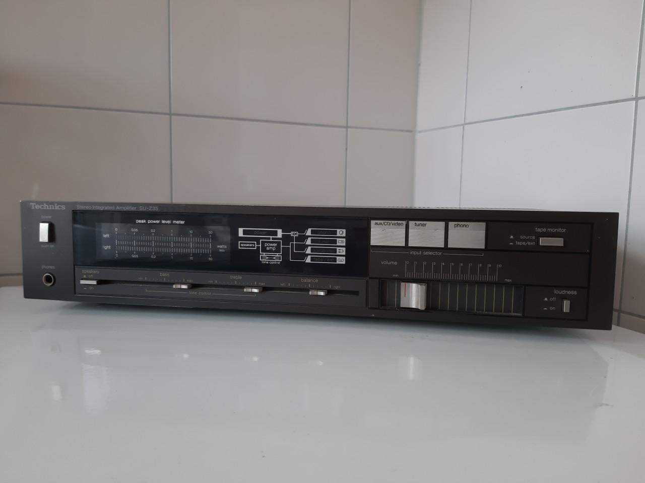 Technics SU-Z35 Versterker