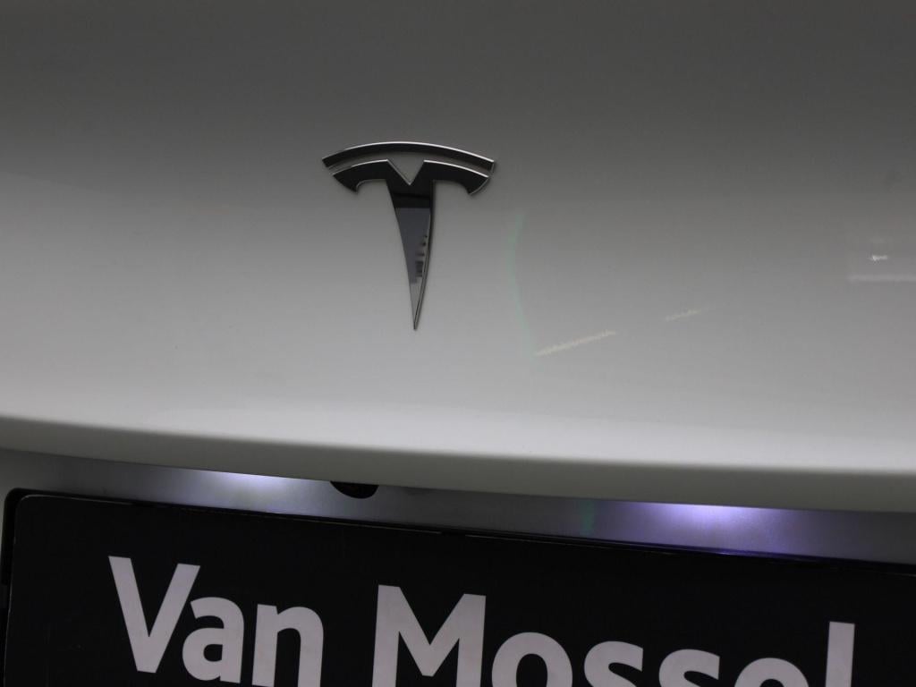Tesla Model Y long range awd 75 kwh | 96% soh | fsd | btw-auto | lage km st