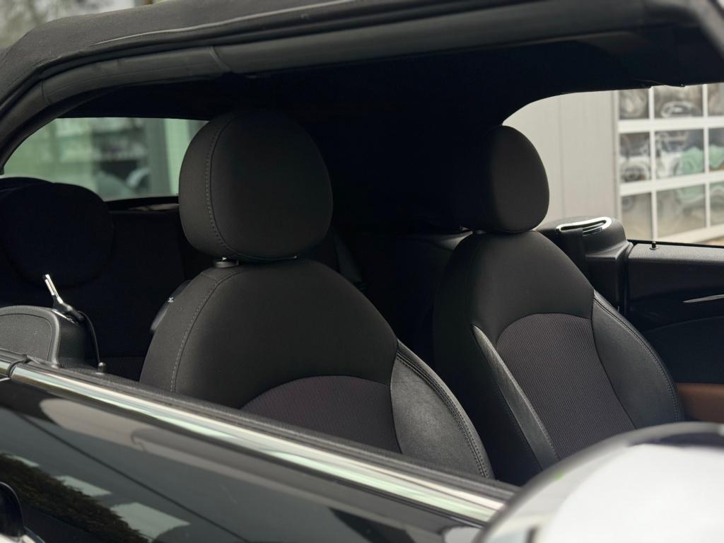 Mini One Cabrio mini 1.6 chili * cruise control * stoelverwarming * pdc * n