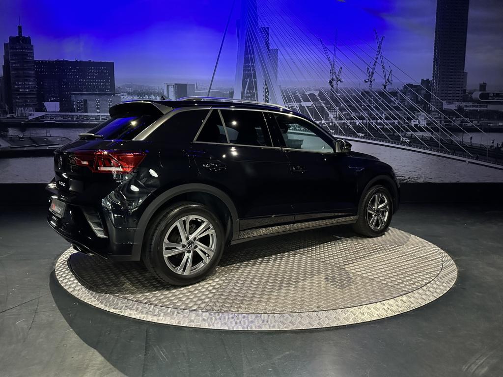 Volkswagen T-roc 1.5 tsi r-line *winterpack*keyless*achtercamera*trekhaak*