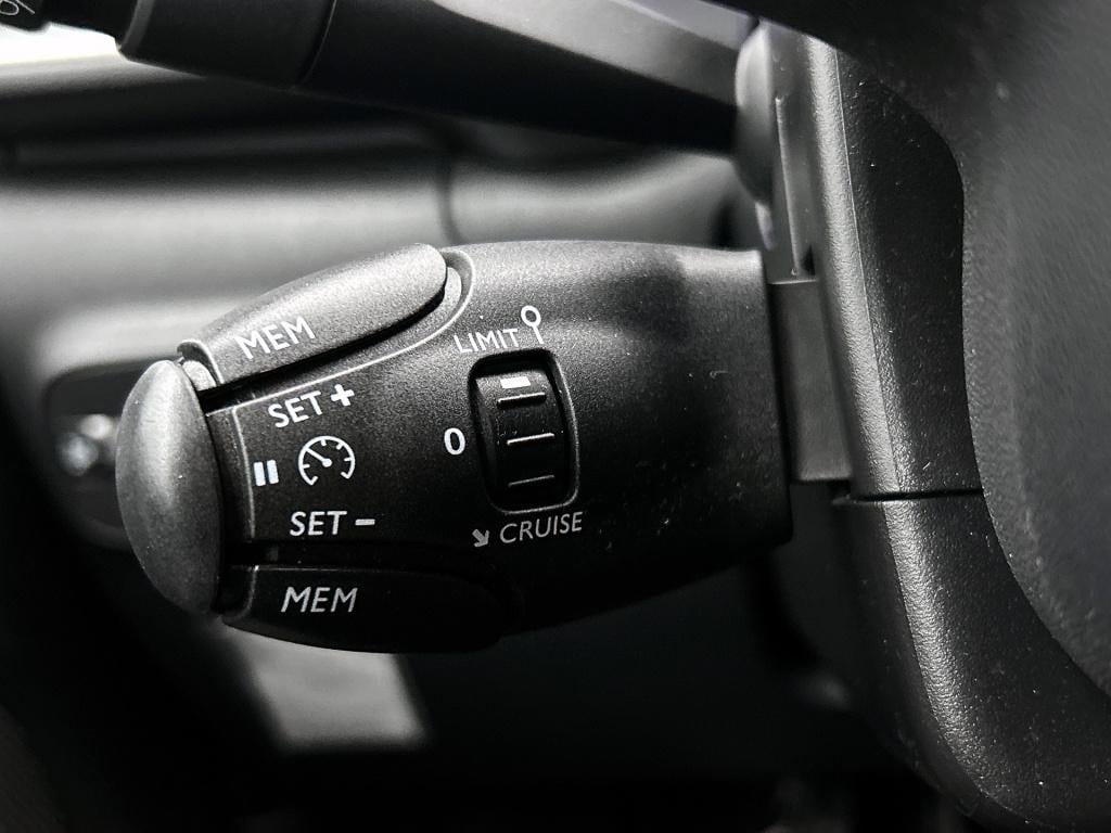 Citroen C3 110 pk shine | rijklaar | camera | navigatie | 17" lmv |