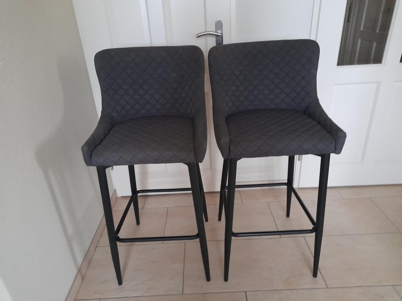 2 mooie barkrukken ( in goede nette staat )