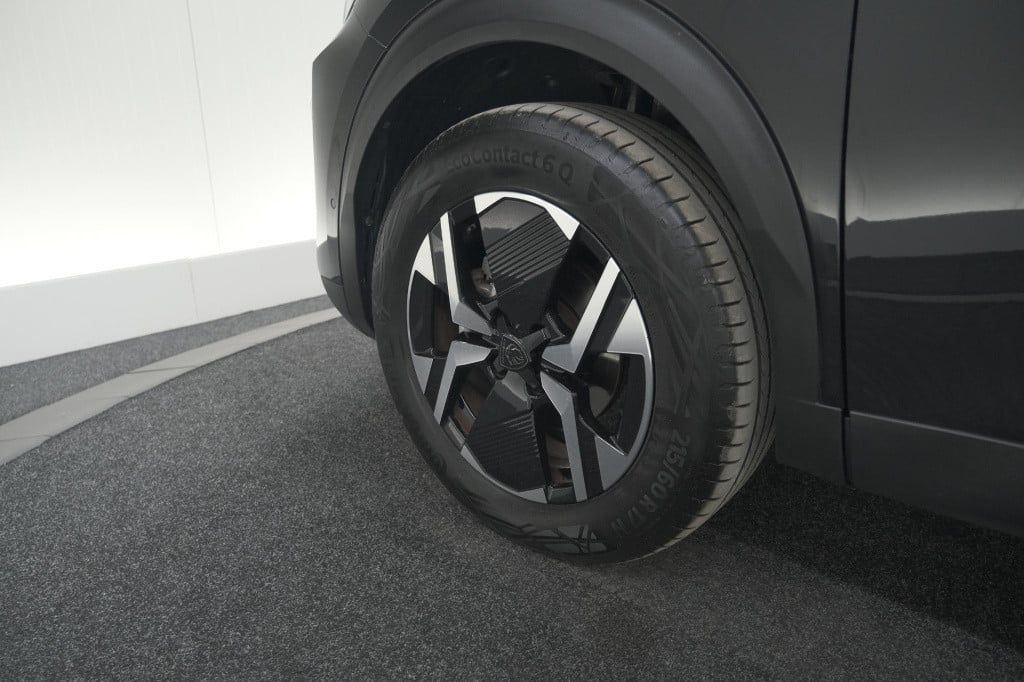 Peugeot 2008 puretech 130 eat8 gt | 360 camera | adaptieve cruise control |