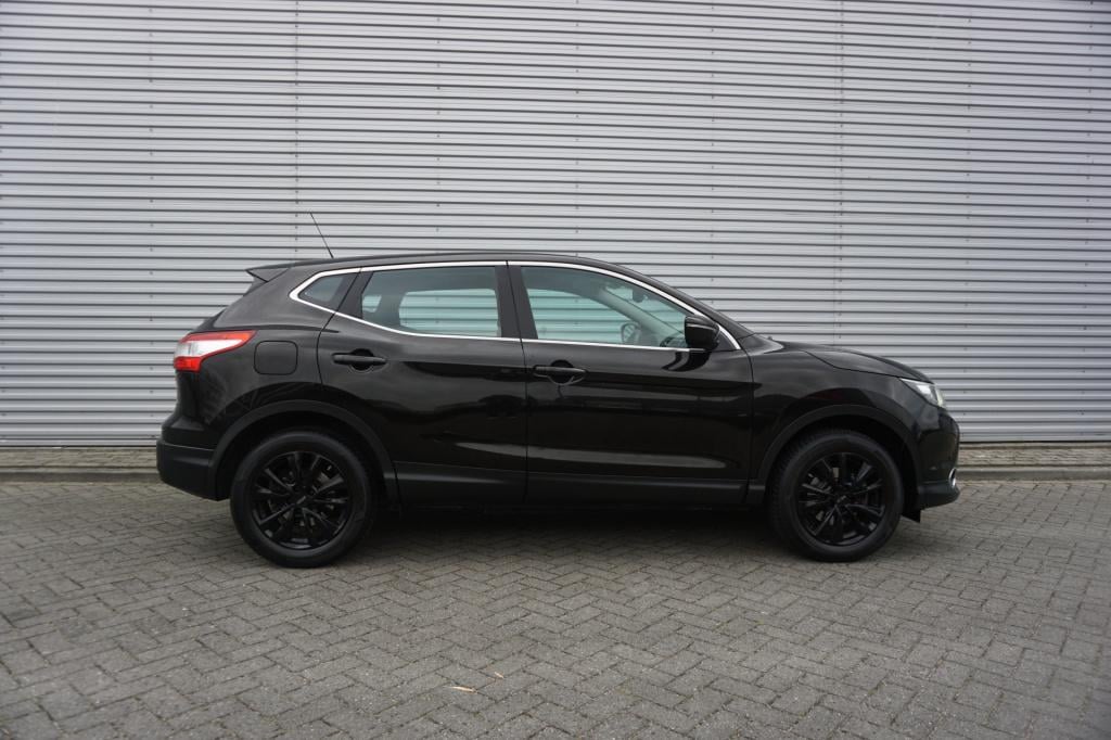 Nissan Qashqai 1.2 acenta climate / navi / cruise / camera / parkeers. / tr