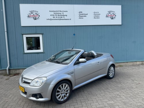 Opel Tigra Twintop 1.4 2010