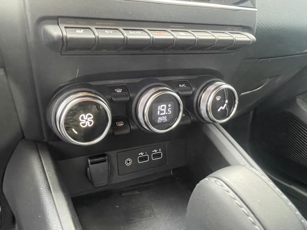 Mitsubishi Colt 1.6 hev intense+