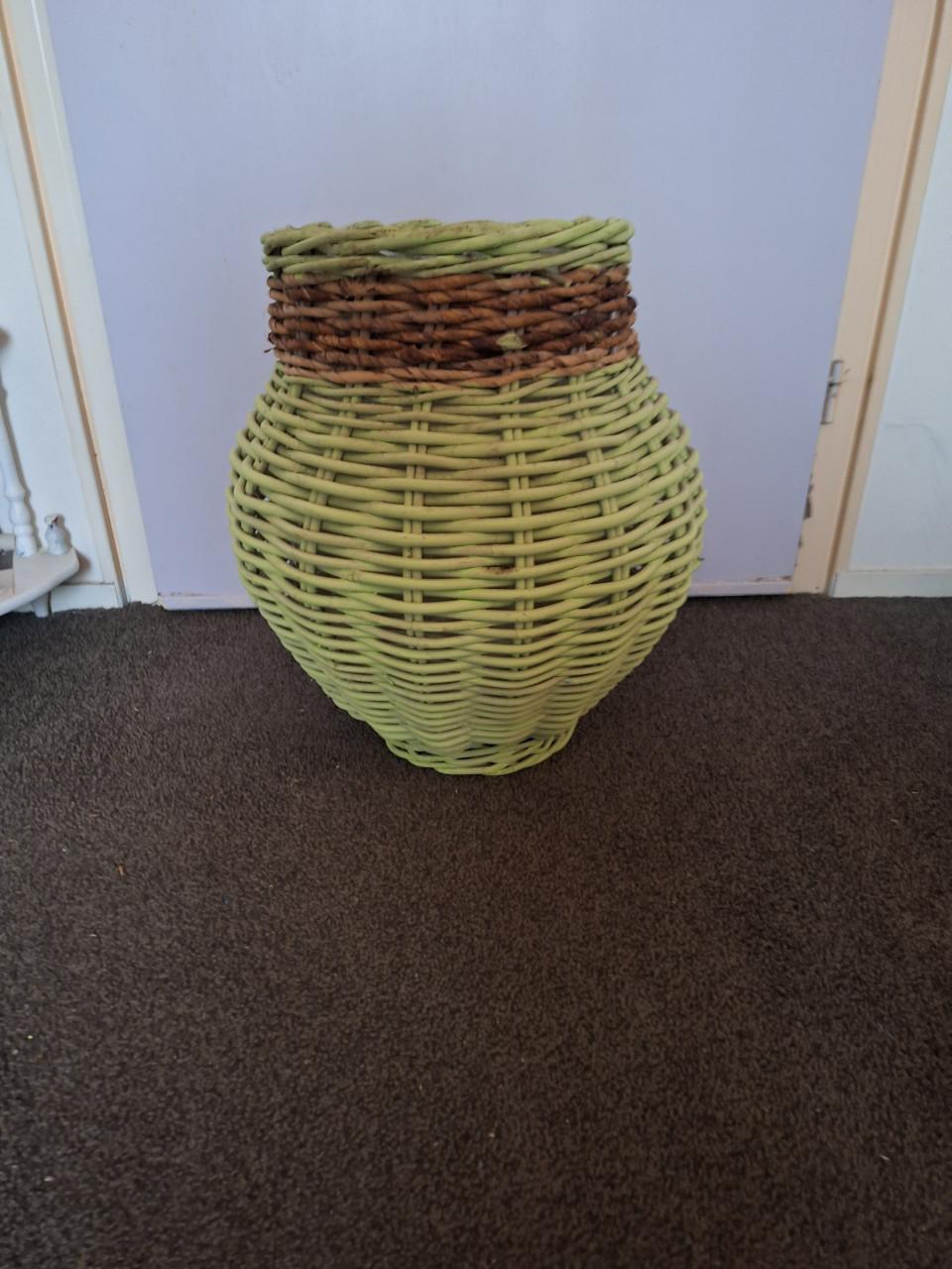 Grote rotan mand