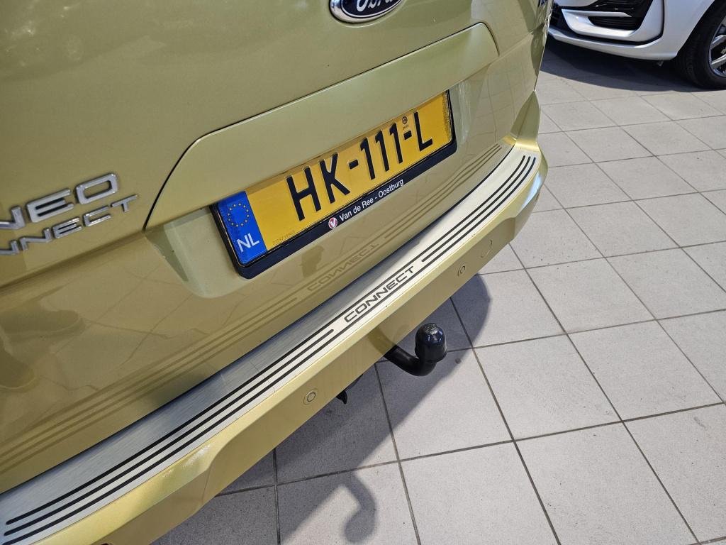 Ford Tourneo Connect compact 1.0 titanium