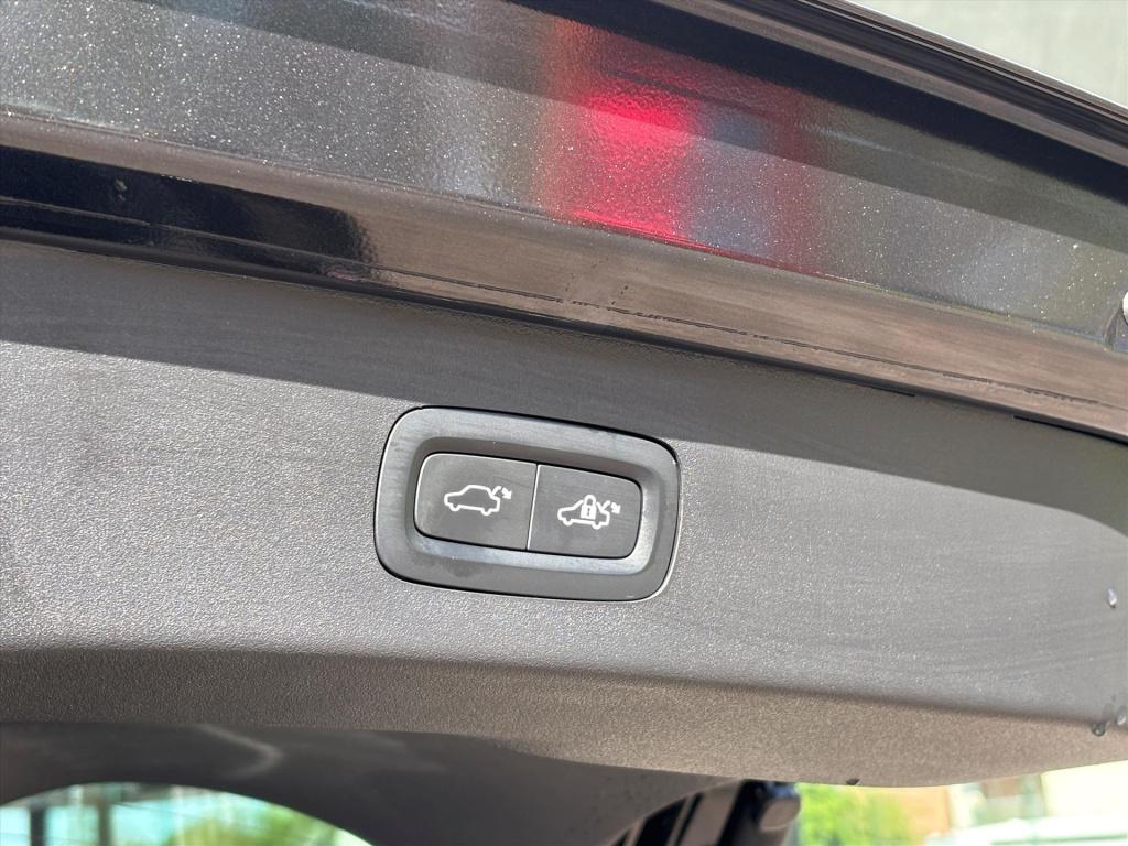 Lynk & Co 01 1.5td 261pk phev 7dcth| schuifdak|navi|my'24| 1e eigenaar| rij