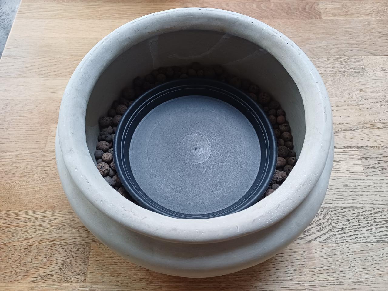 HERFSTarrangement: Mooie, grijze schaal (zwaar) + chrysant!