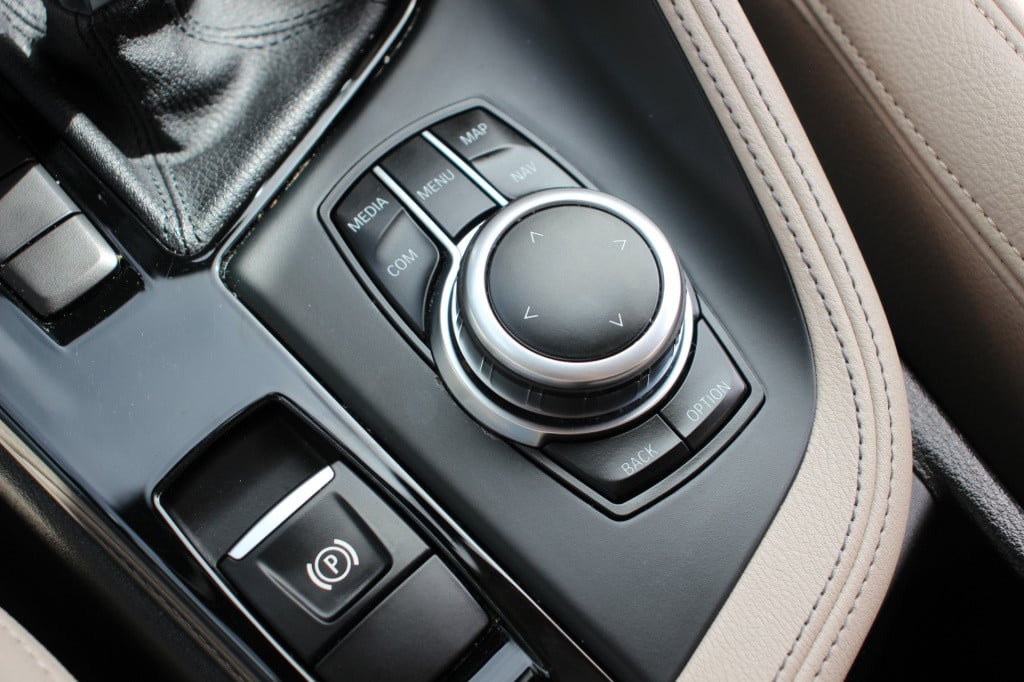 BMW X2 sdrive18i executive | leder | achteruitrijcamera | navi |
