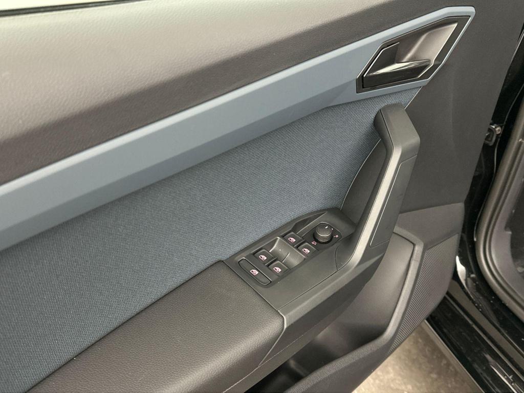 Seat Ibiza style business connect 1.0 ecotsi 85 kw / 115 pk h