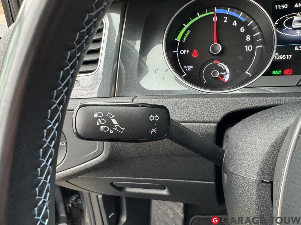 Volkswagen E-golf e-dition 35,8 kwh warmtepomp