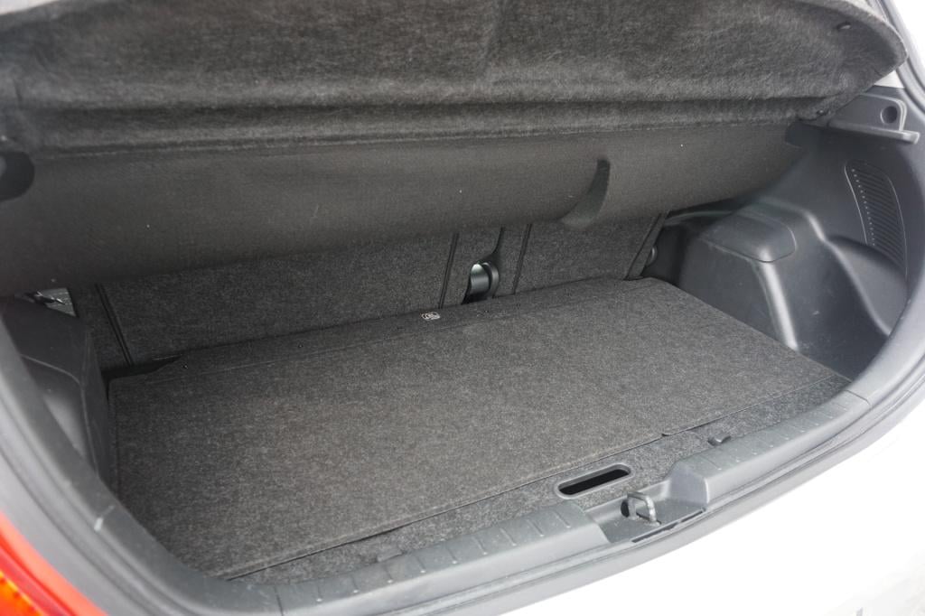 Toyota Yaris 1.3 vvti sol airco / elektr. ramen / nap