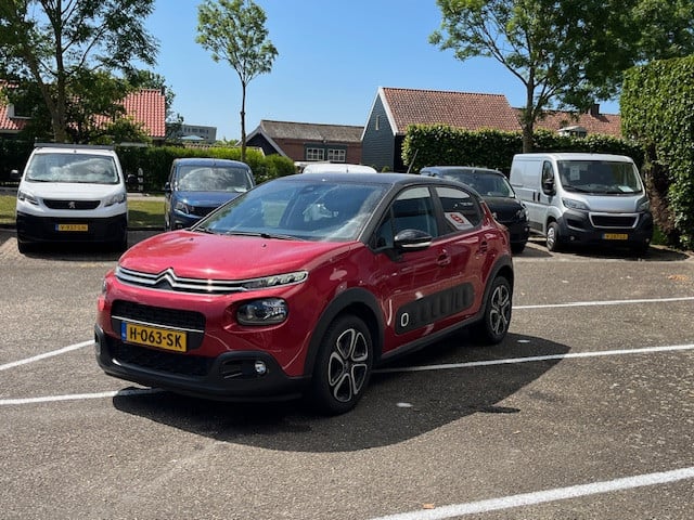 Citroen C3 1.2 puretech 82pk s&s feel edition | kleurnavigatietomtom | blue