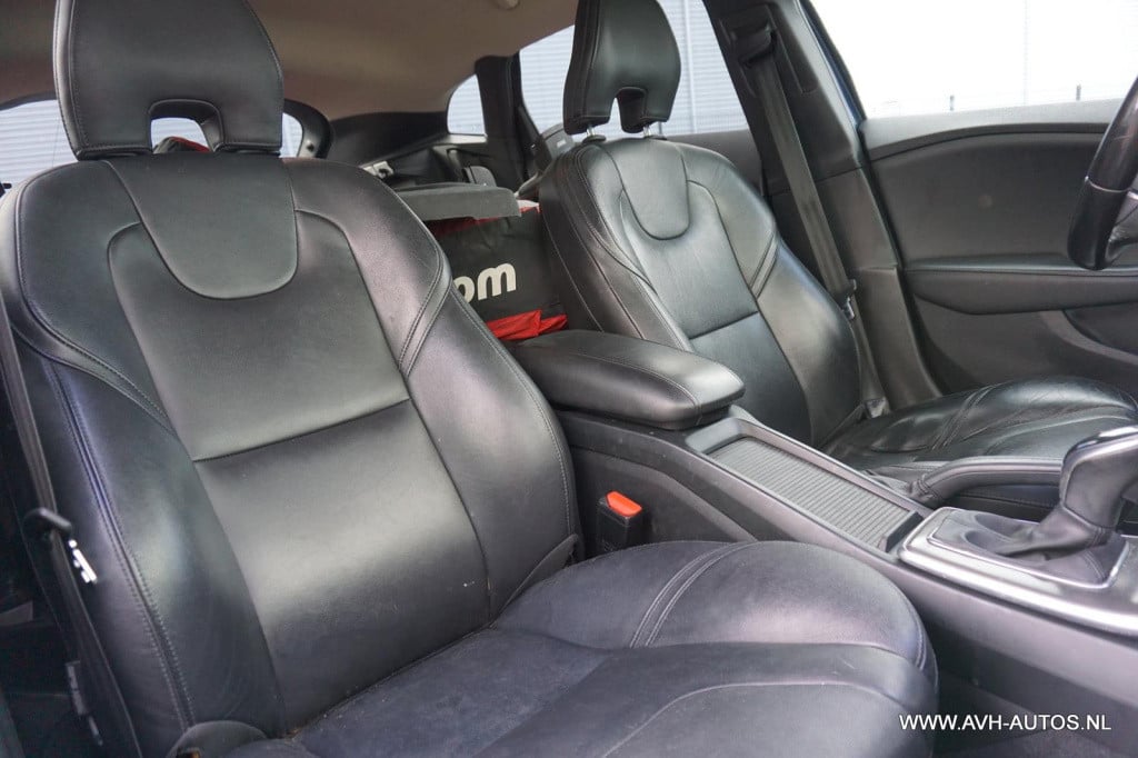 Volvo V40 2.0 d3 summum automaat
