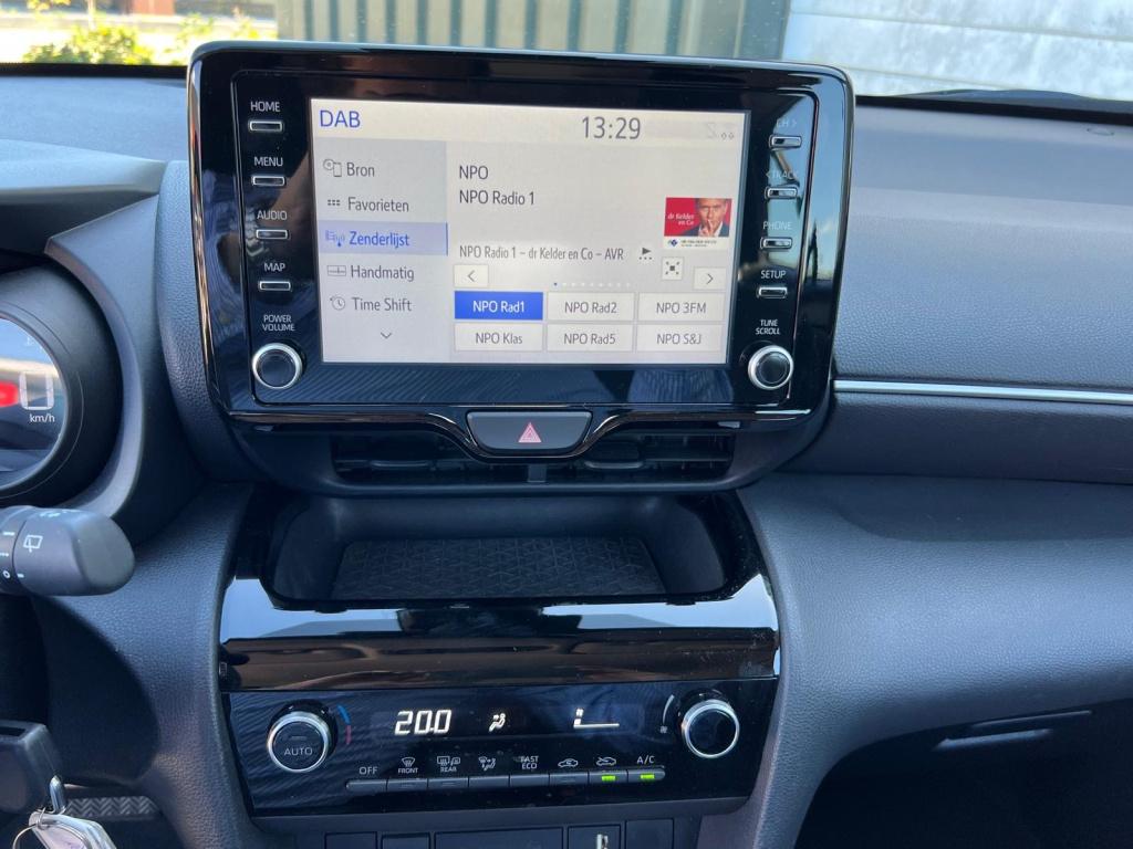 Toyota Yaris Cross 1.5 hybrid active | climate | cruise | camera | apple / 