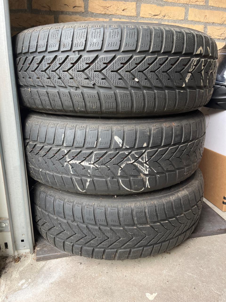 Gratis af te halen winterbanden 3 stuks Vredestein