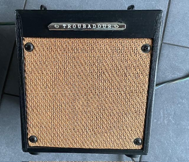 Klein maar fijn is deze versterker van Ibanez de Troubadour.