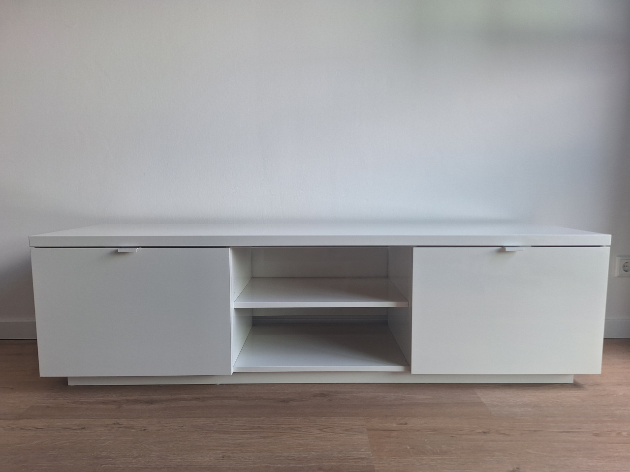 Mooi wit dressoir