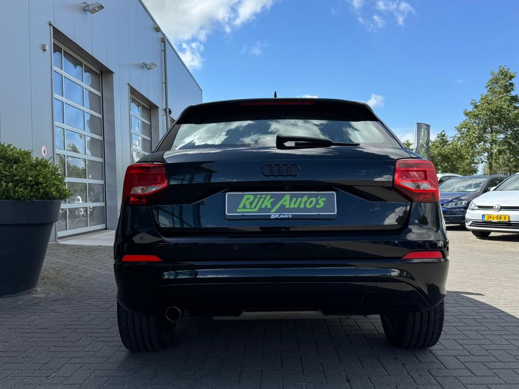 Audi Q2 30 tfsi design * camera * carplay * clima