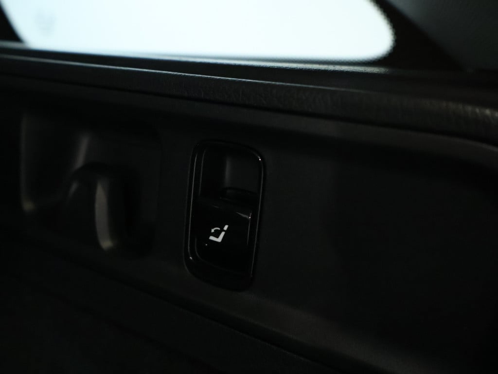 Mercedes-Benz C-Klasse estate 300 e amg plug-in hybride | amg line | night 