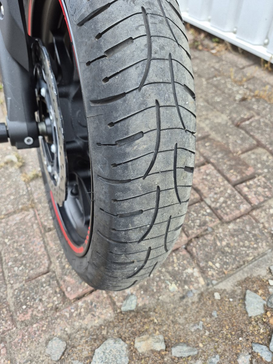 Yamaha MT07 uit 2014 met veel extra's