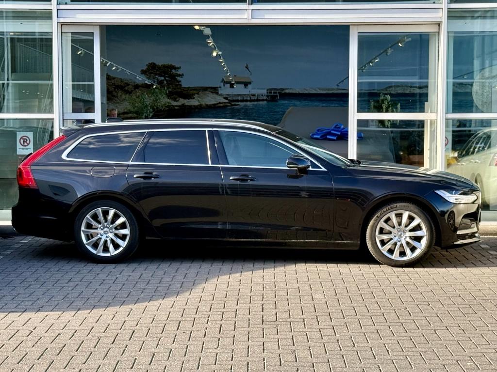 Volvo V90 t4 190pk momentum |adap.cruise| leder | trekhaak | stoel/stuurve