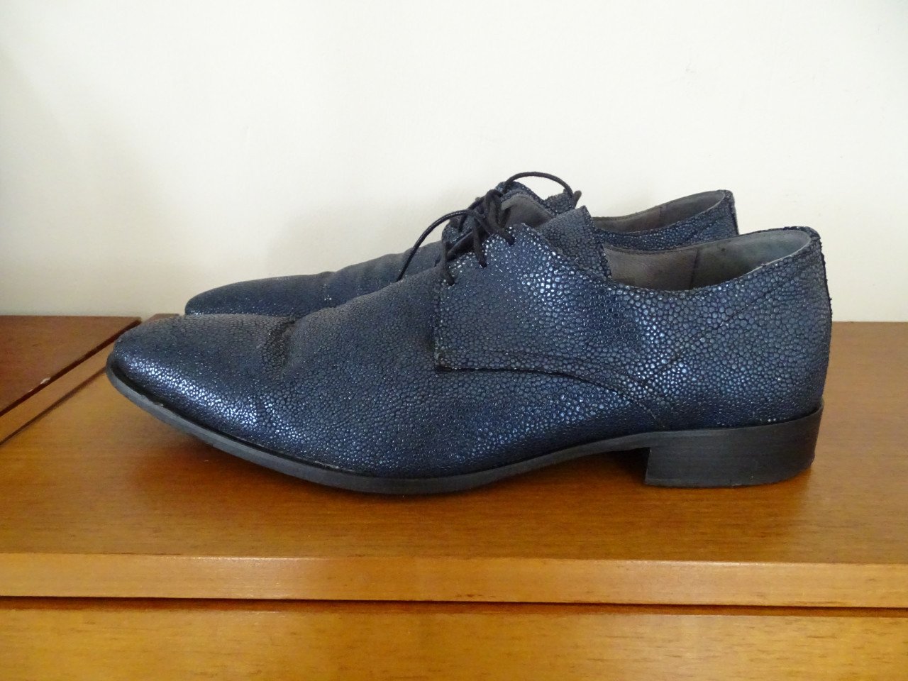 Hippe Blauwe Italiaanse schoenen Mt 45 glitter.