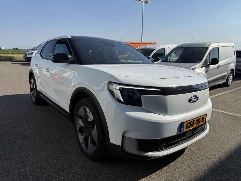 Ford Explorer premium extended range rwd 77 kwh 20'' lmv | panoramadak | hu