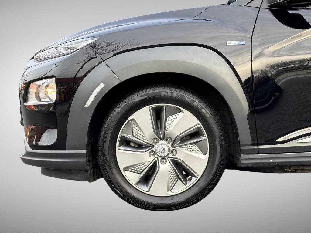 Hyundai Kona ev fashion 64 kwh design pack soh 95% 3-fase lader!