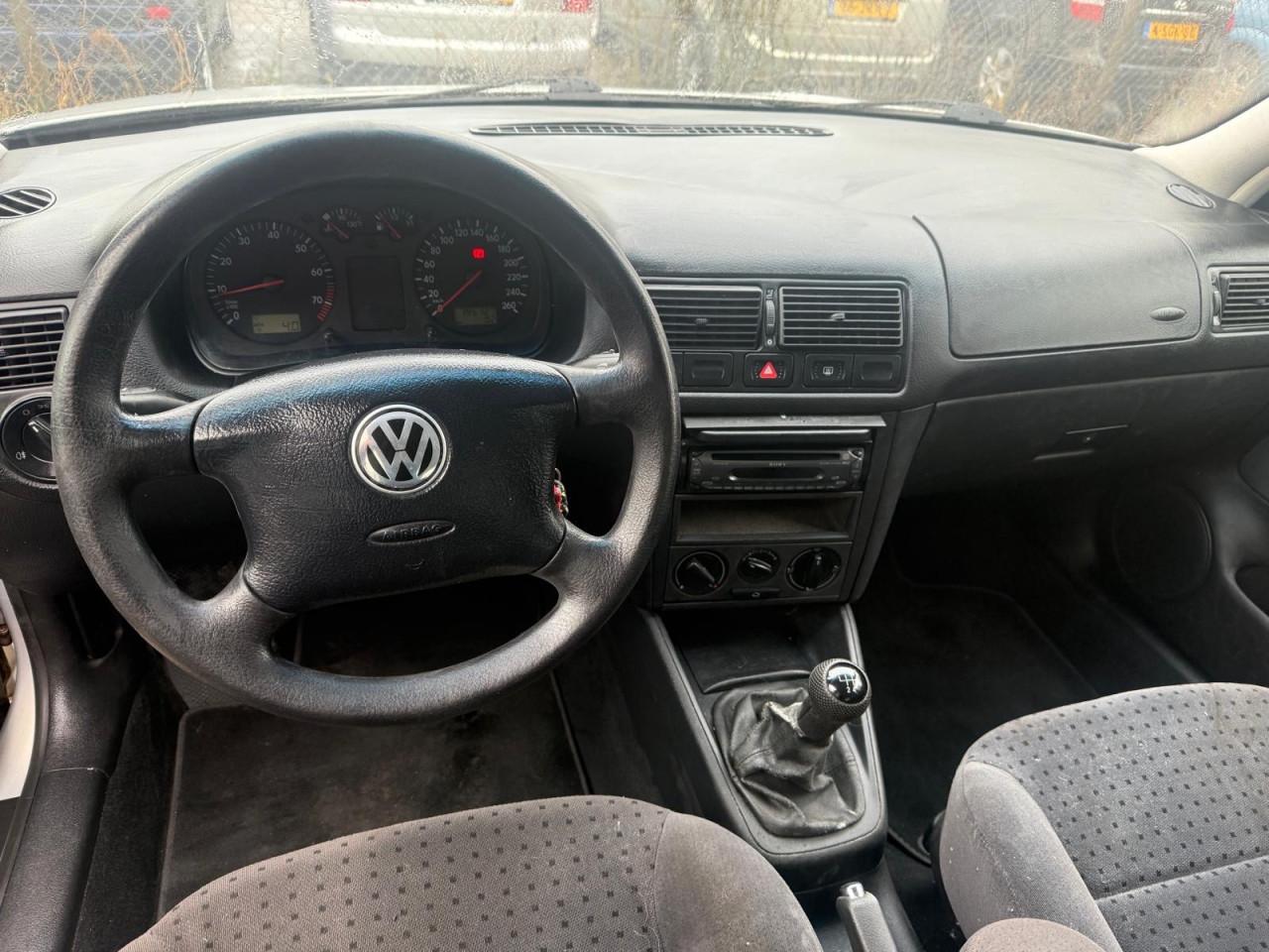 Volkswagen Golf 1.6 Trendline Vol Jaar Apk
