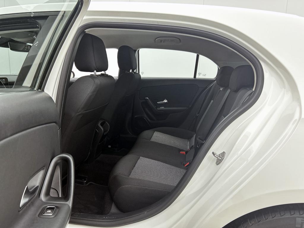 Mercedes-Benz A-Klasse 180 business solution ledkoplampen |  achteruitrijca