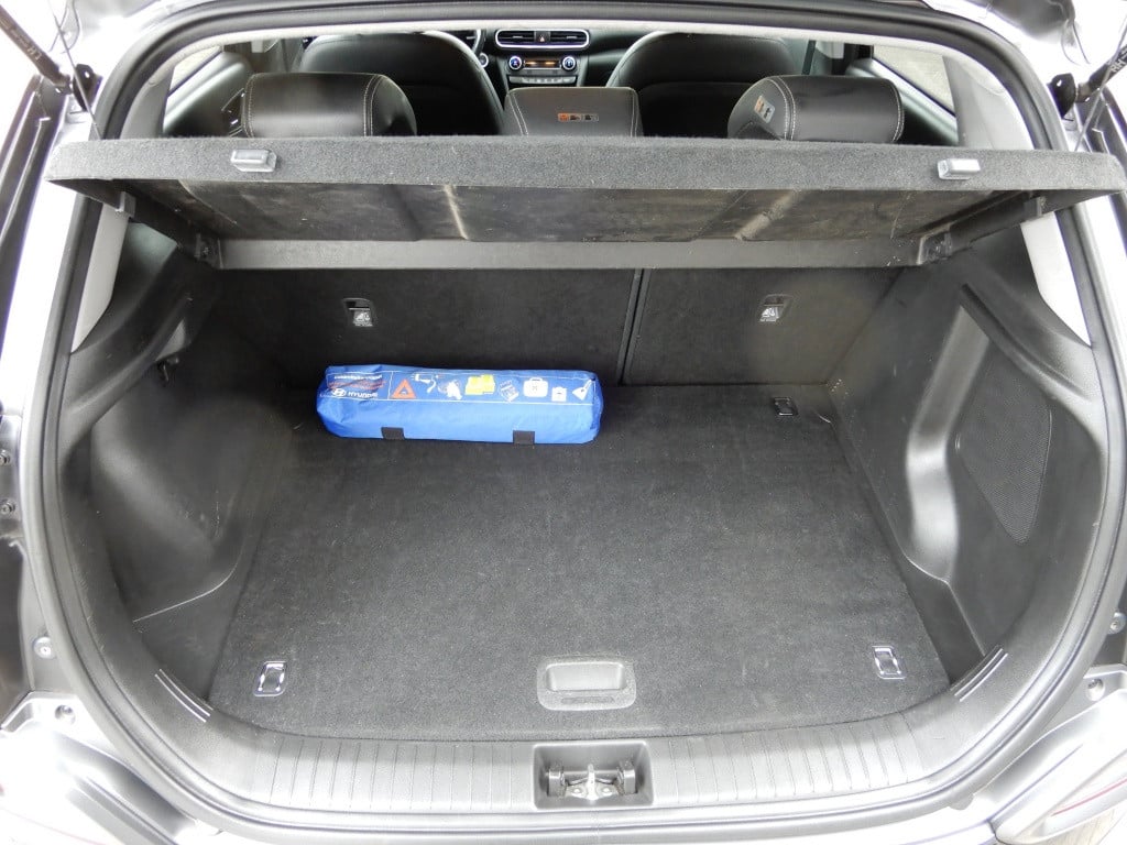 Hyundai Kona 1.6 gdi hev premium | 1e eig. | nl auto | trekhaak