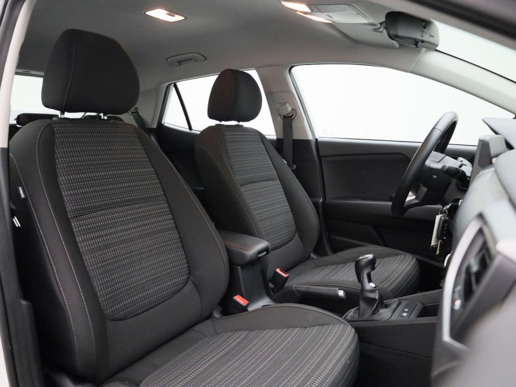 Kia Stonic 1.0 t-gdi mhev dynamicline | camera | dab | apple carplay | airc