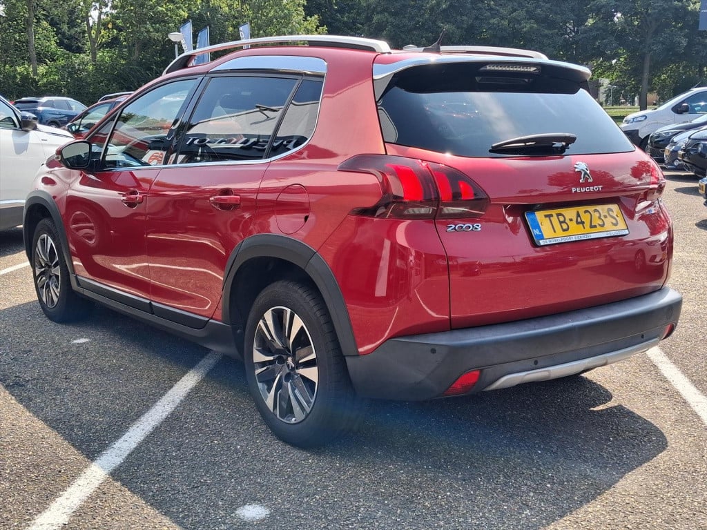 Peugeot 2008 1.2 pt 110pk allure eat6 automaat navigatie | achteruitrijcame