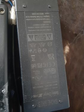 Fiets en laptop laders verschildende voltate en Amp en plug