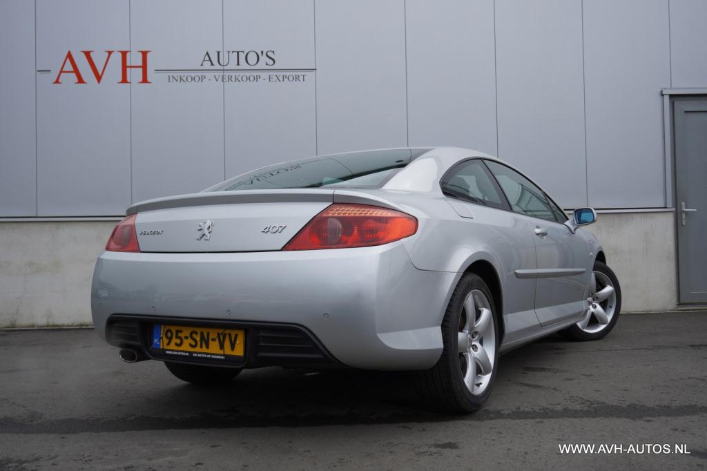 Peugeot 407 coupé 2.2-16v référence