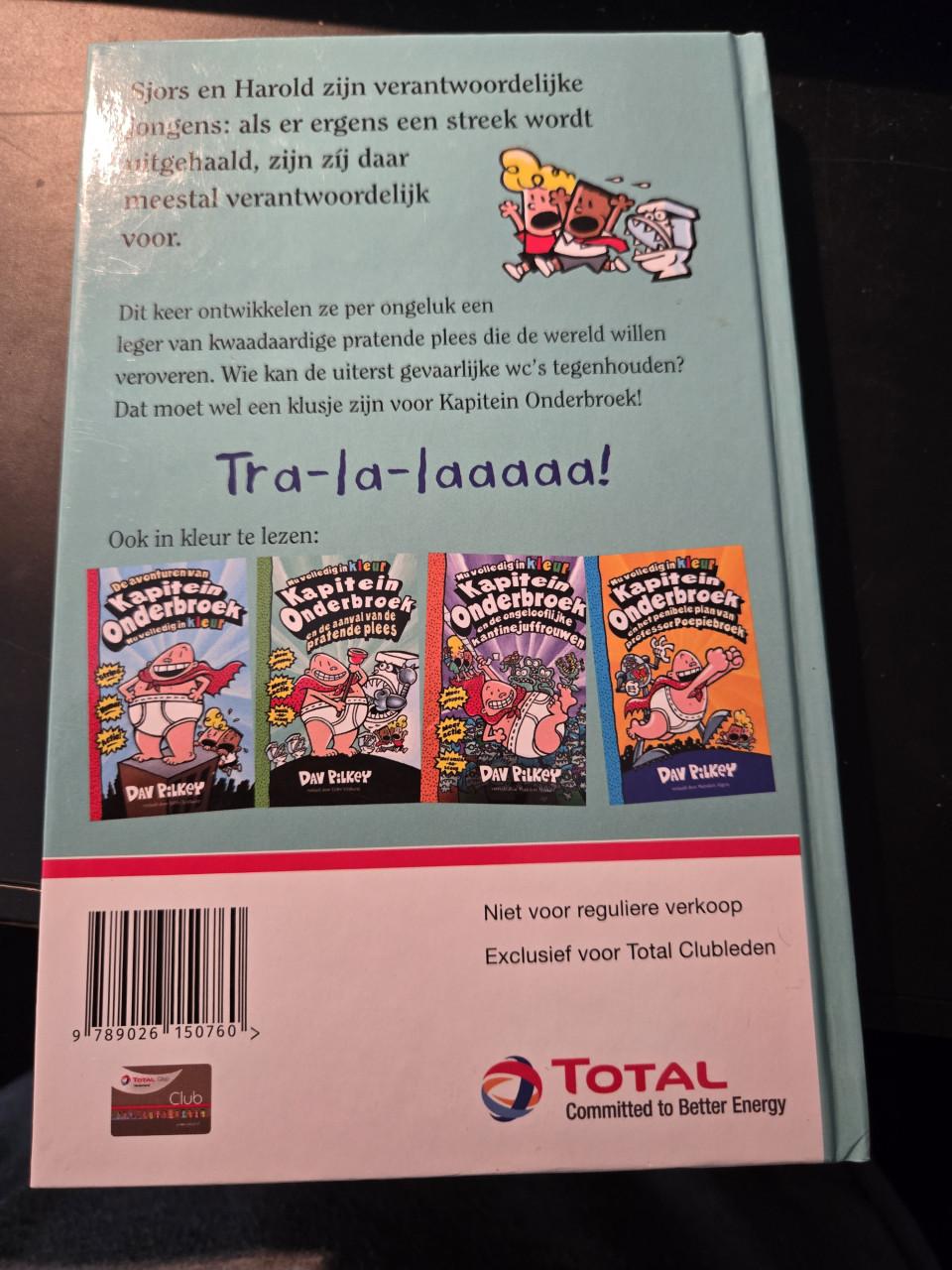 Kinderboek Kapitein Onderbroek en de aanval van de pratende plees