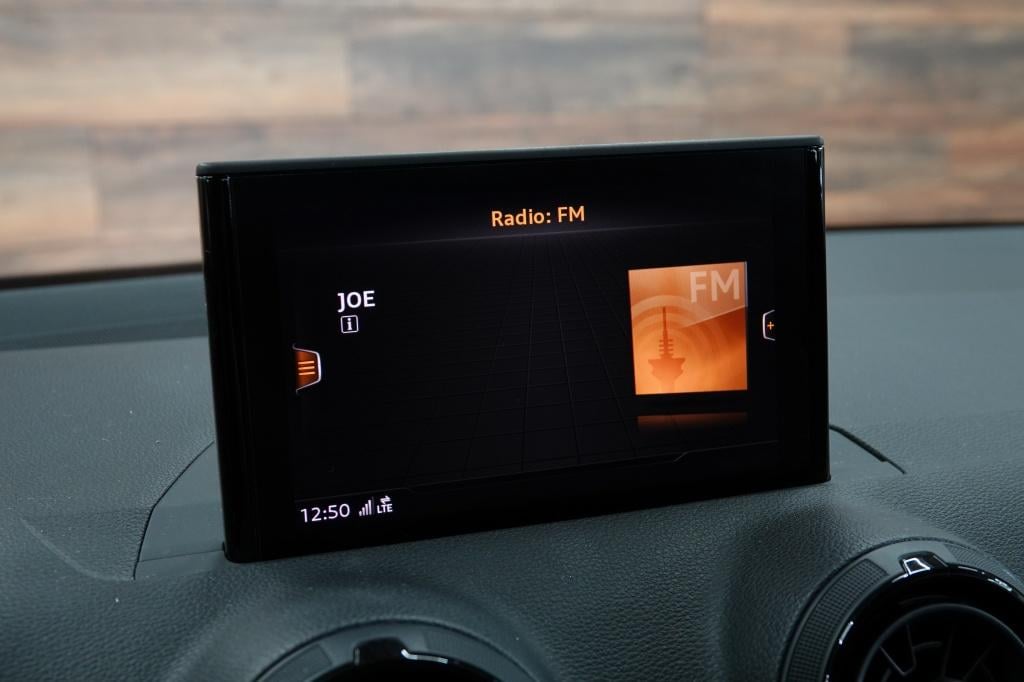 Audi Q2 1.4 tfsi | bluetooth | pdc | 19" |