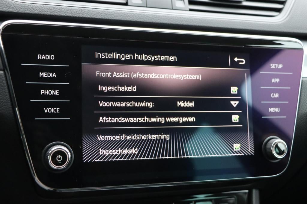 Skoda Superb combi 1.4 tsi act style business