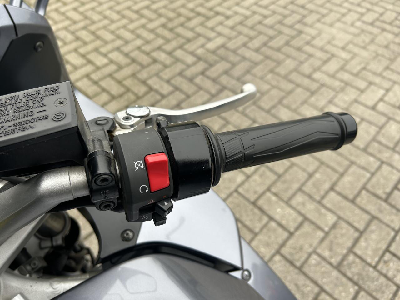 Yamaha FJR1300AS uit 2006 met 40 dkm, puntgave sportieve tourmotor €4500,-