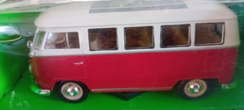 Volkswagen classical bus 1962. 1:24