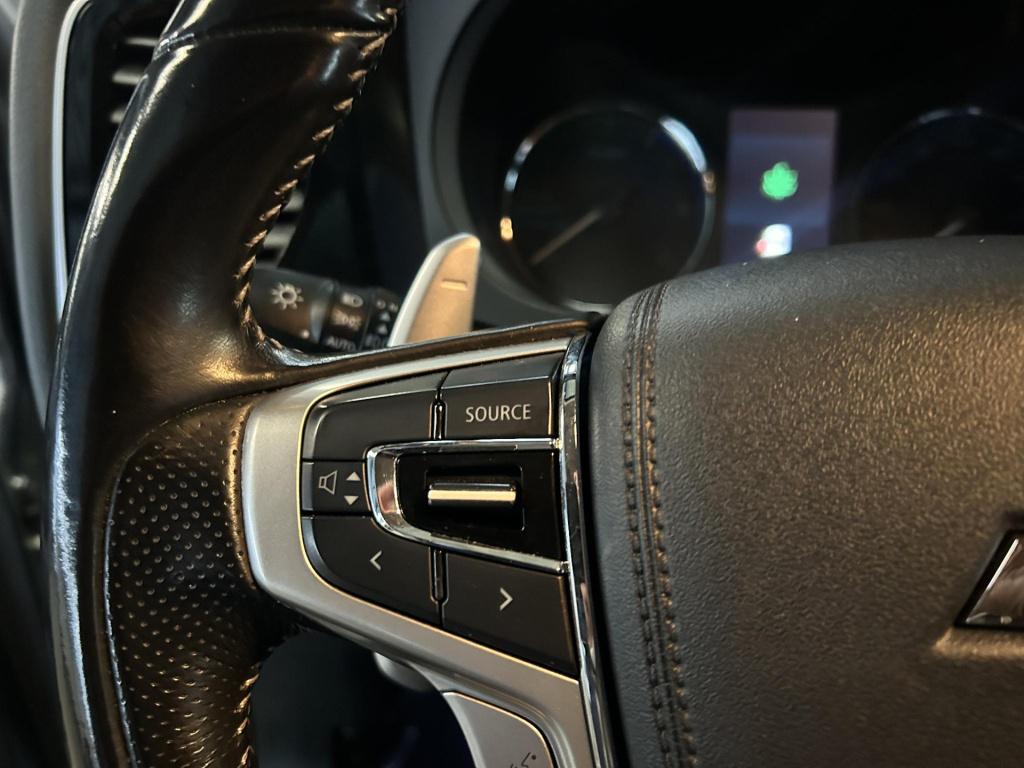 Mitsubishi Outlander 2.4 phev intense