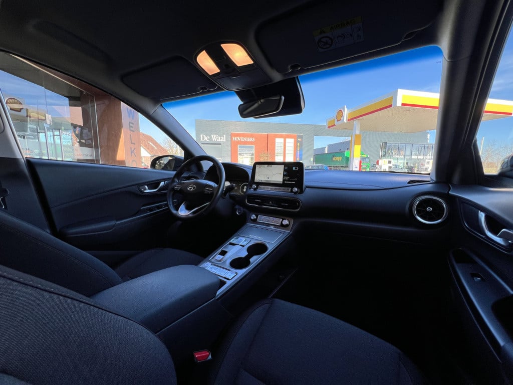 Hyundai Kona ev fashion 39 kwh